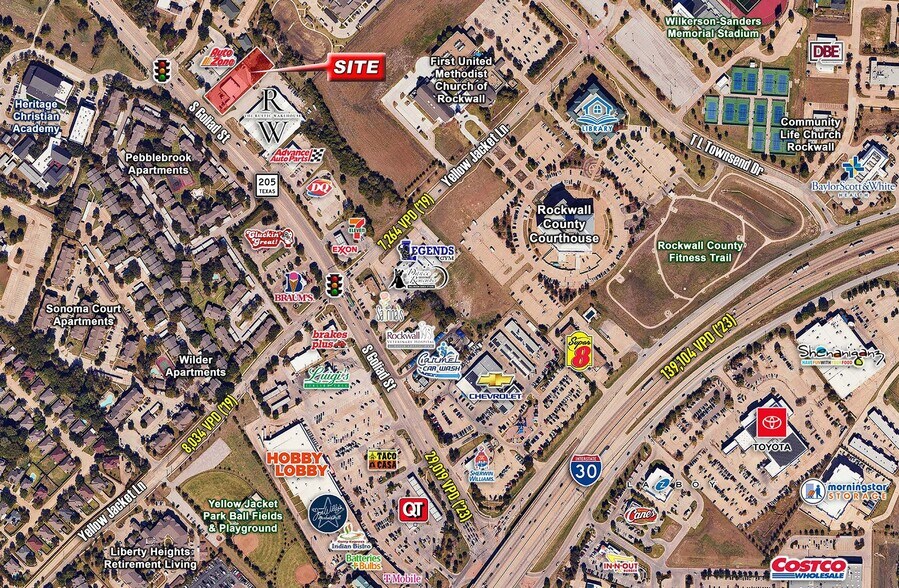 More Photos Of 1407 S Goliad St, Rockwall Freestanding For Lease
