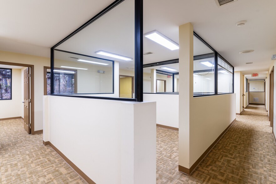 More Photos Of 11420 Johns Creek Pky, Duluth Office For Lease
