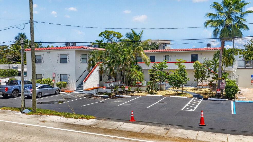 More Photos Of 2300 NE 6th Ave, Wilton Manors Apartments For Lease