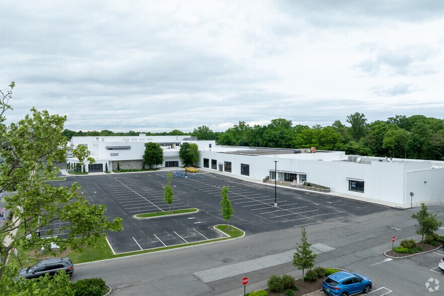 More Photos Of 750 White Plains Rd, Eastchester General Retail For Lease