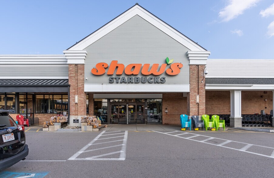 More Photos Of 700-800 S Main St, Sharon Unknown For Lease