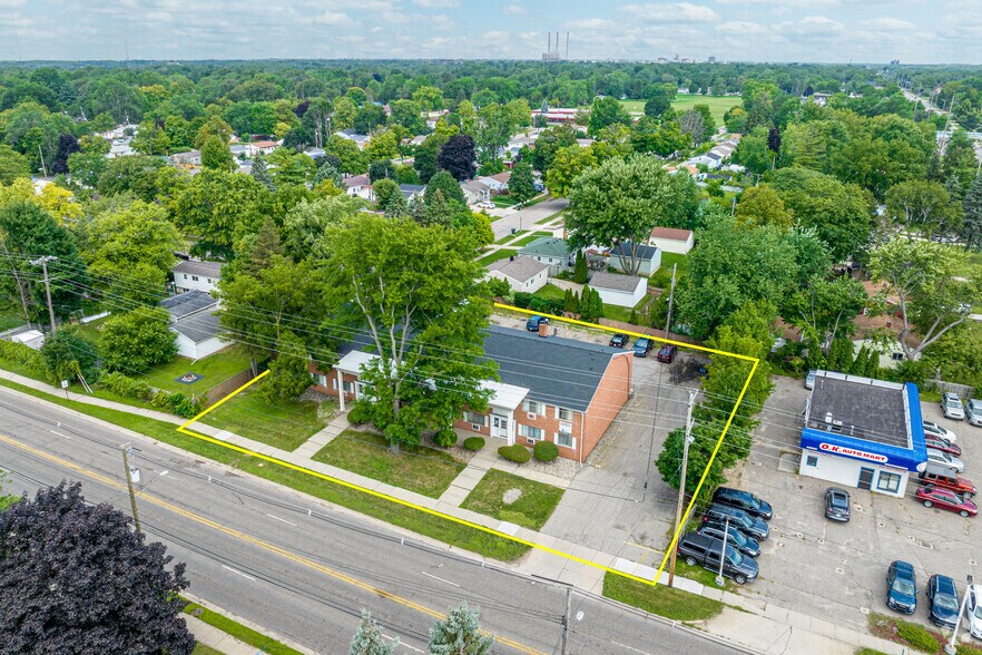 More Photos Of 909 E Jolly Rd, Lansing Multifamily For Sale
