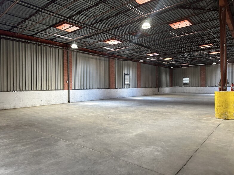More Photos Of 921 Princess St, Wilmington Warehouse For Lease