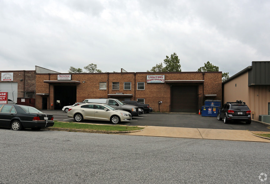 Primary Photo Of 7911 Cryden Way, Forestville Warehouse For Lease