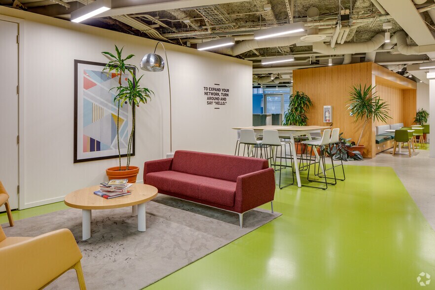 More Photos Of 410 W Georgia St, Vancouver Coworking Space