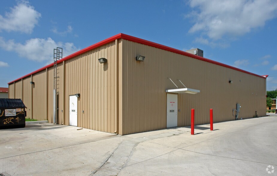More Photos Of 6703 Telephone Rd, Houston Freestanding For Sale