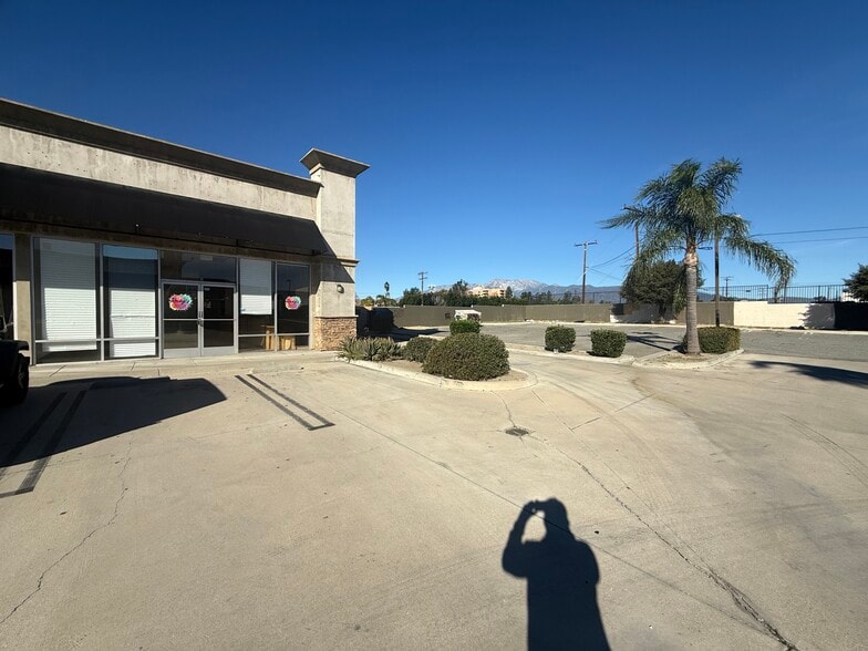 More Photos Of 16846 Valley Blvd, Fontana Unknown For Lease