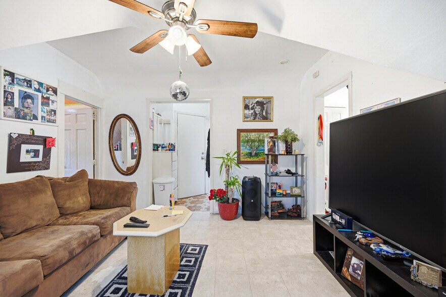 More Photos Of 775 Nepperhan Ave, Yonkers Multifamily For Sale