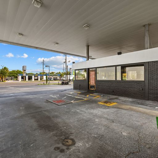 More Photos Of 9940 Atlantic Blvd, Jacksonville Auto Dealership For Lease