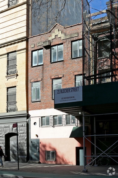 More Photos Of 25 Bleecker St, New York Apartments For Sale
