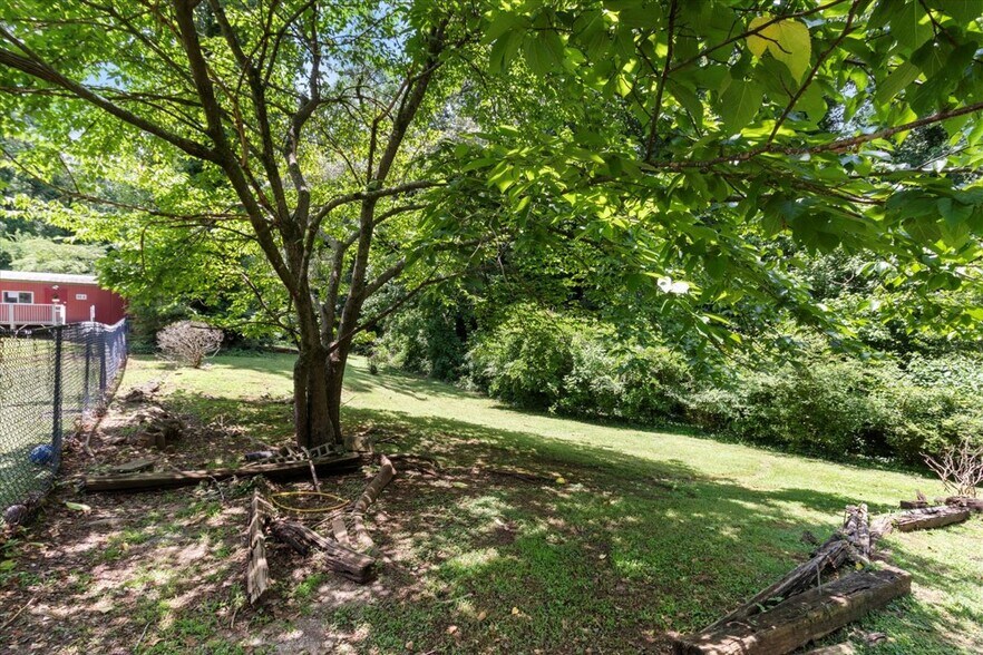 More Photos Of 2365 County Line Rd, Atlanta Daycare Center For Sale
