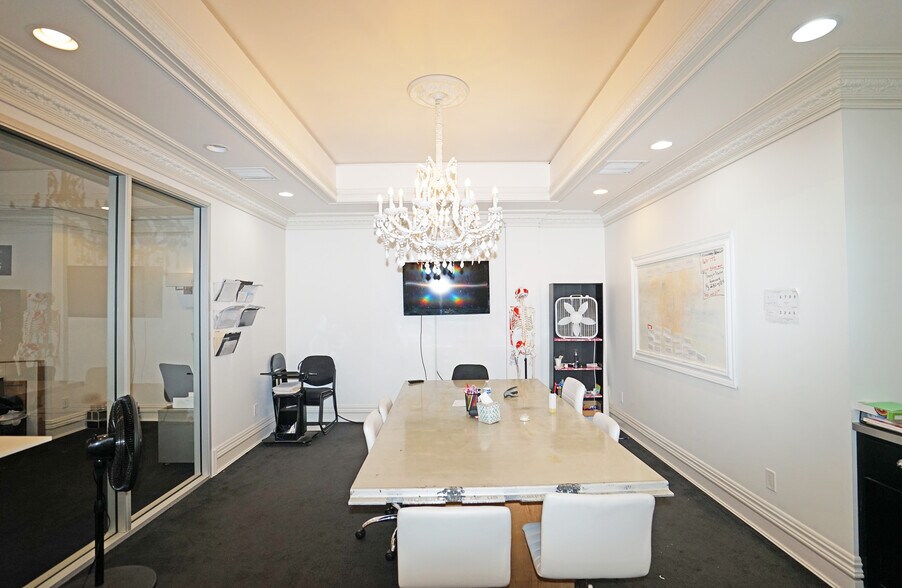 More Photos Of 30-34 N 3rd St, Yakima Office For Lease