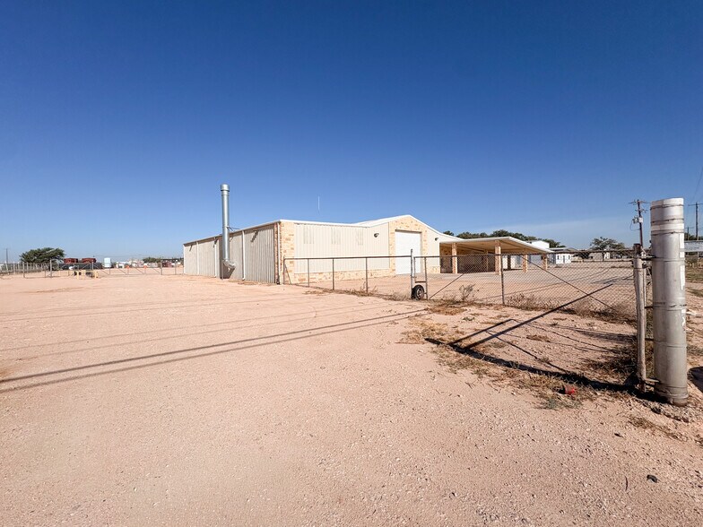 More Photos Of 2324 FM 715, Midland Industrial For Sale