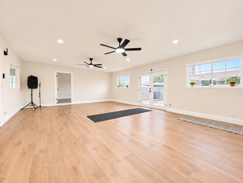 More Photos Of 554 W Verness St, Covina Healthcare For Sale
