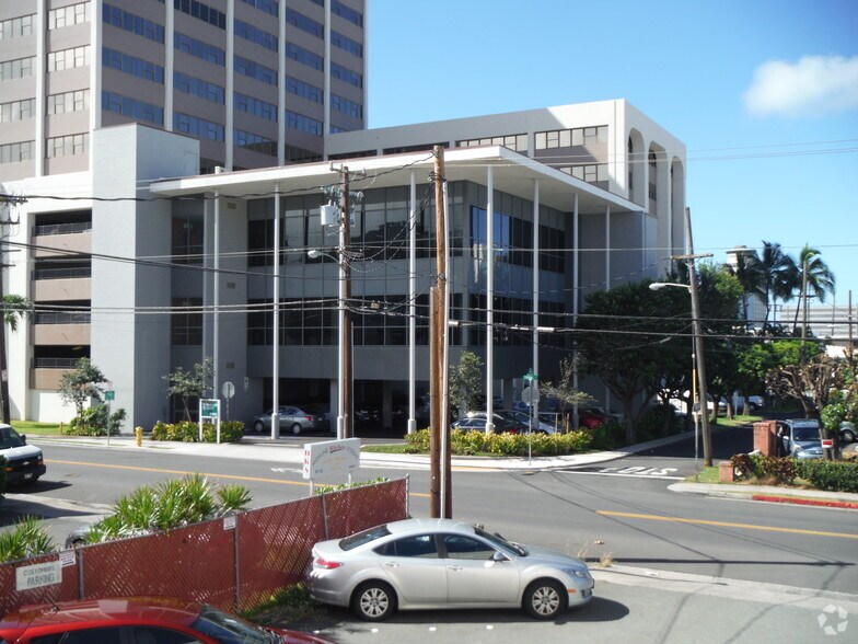More Photos Of 1314 S king St, Honolulu Medical For Lease
