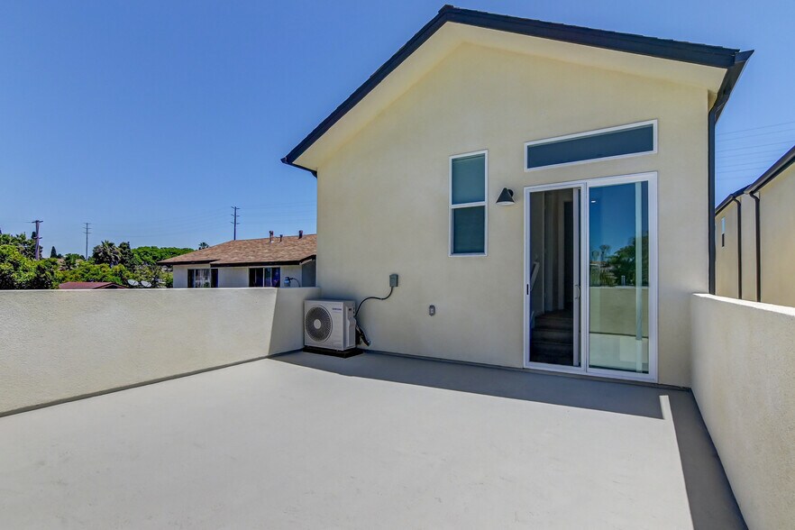 More Photos Of 2048 N Highland Ave, San Diego Multifamily For Sale