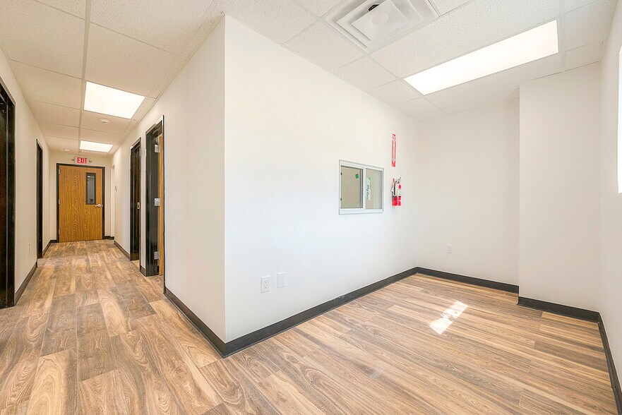 More Photos Of 22820 Hufsmith Kohrville Rd, Tomball Industrial For Sale