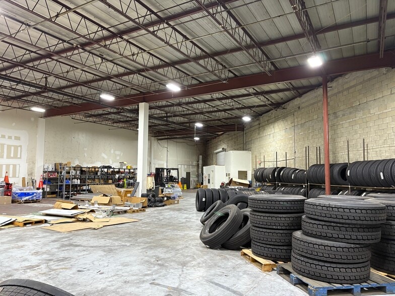 More Photos Of 1301 SW 2nd St, Pompano Beach Warehouse For Sale