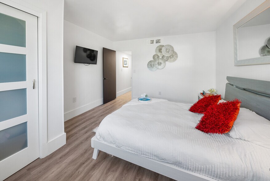 More Photos Of 480 Santa Rosa Blvd, Fort Walton Beach Apartments For Sale