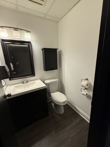 More Photos Of 11 N 2nd St, Philadelphia Apartments For Sale