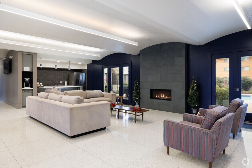 More Photos Of 1001 N McKnight Rd, Saint Louis Apartments For Sale