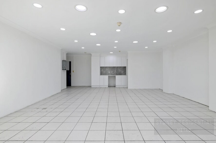 Primary Photo Of 57 Cowper Wharf Rdwy, Woolloomooloo Apartments For Lease