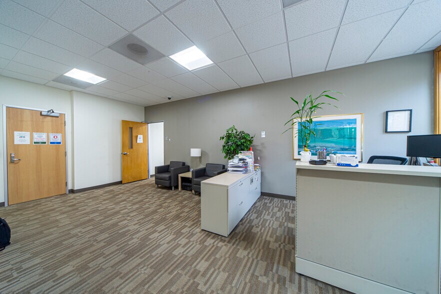 More Photos Of 2755 Pence Loop SE, Salem Medical For Sale