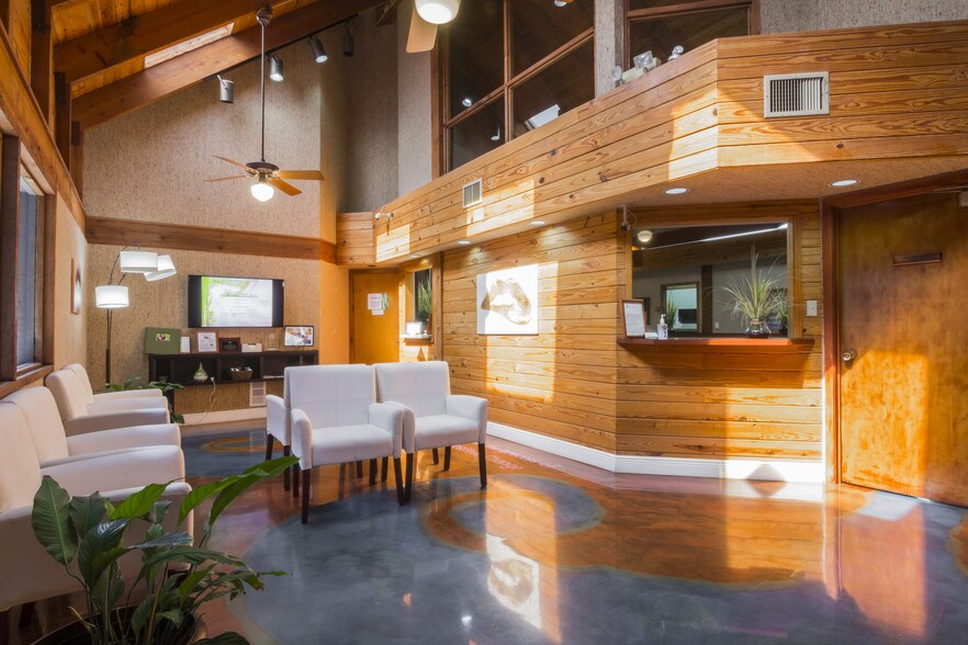 More Photos Of 8200 W Sunrise Blvd, Plantation Office For Sale