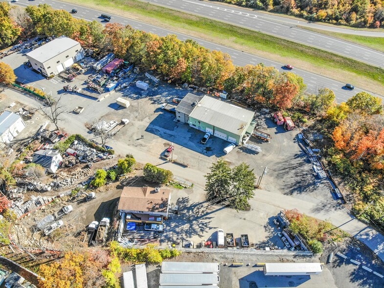 More Photos Of 25 Popes Ln, Danvers Flex For Sale