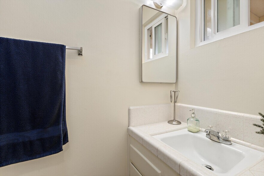 More Photos Of 2219 Oak St, Paso Robles Multifamily For Sale