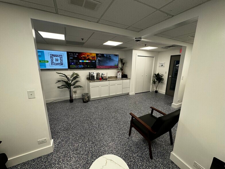 More Photos Of 1540 Hannah Ave, Forest Park Light Distribution For Sale