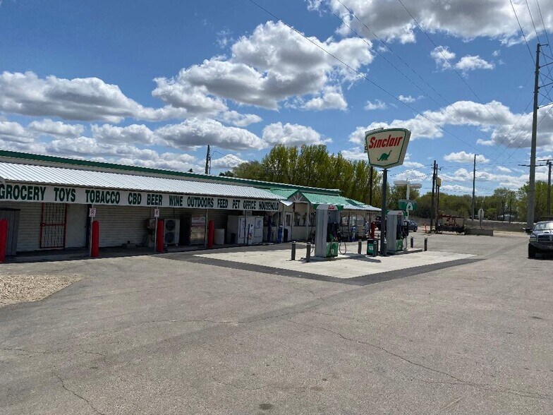 More Photos Of 500 Sand Hollow Rd, Caldwell Service Station For Sale