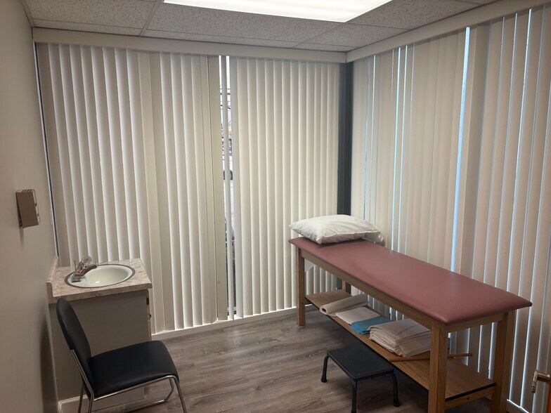 More Photos Of 1515 Smith St, North Providence Medical For Sale