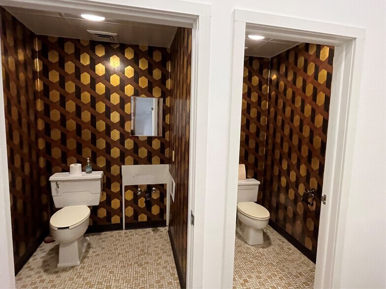 More Photos Of 103 Main St, Ansonia Office Residential For Sale