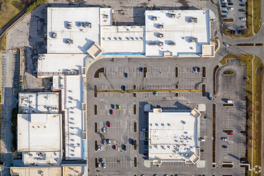 More Photos Of 9108-9298 Metcalf Ave, Overland Park Unknown For Lease