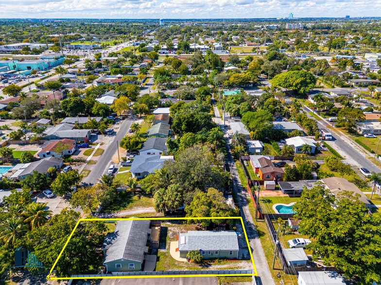 More Photos Of 224 SW 15th St, Dania Beach Apartments For Sale