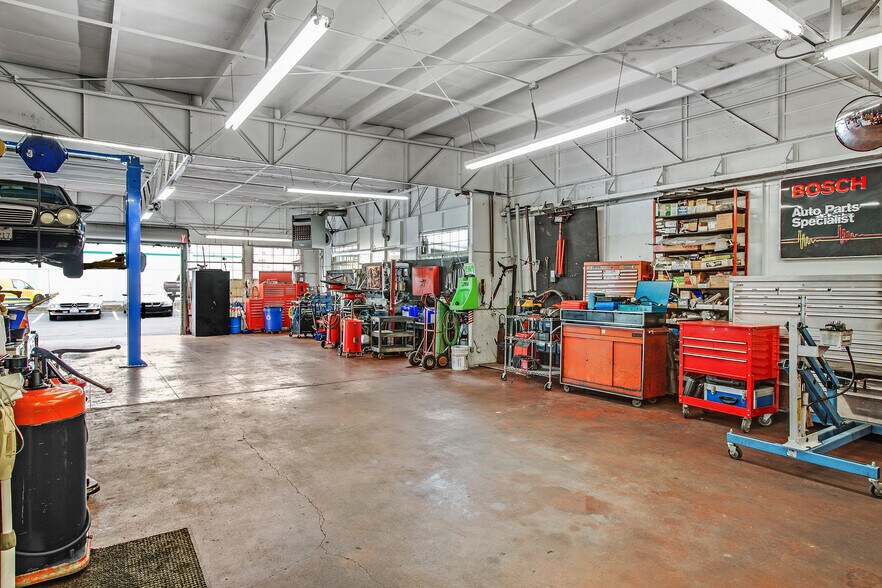 More Photos Of 355 E 14th St, San Leandro Auto Repair For Sale