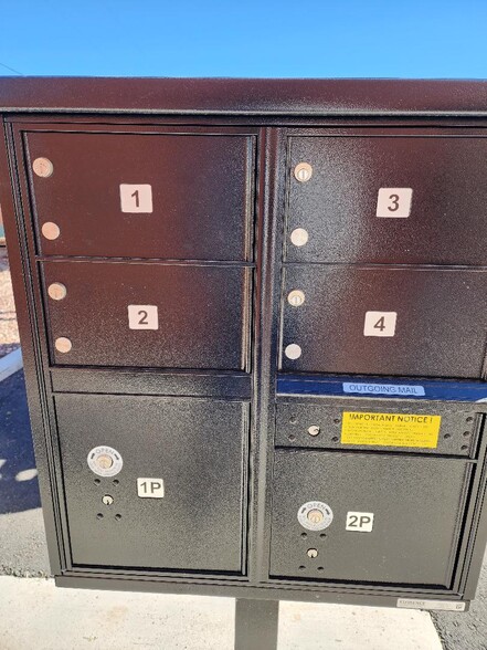 More Photos Of 726 E Monroe Ave, Buckeye Light Distribution For Lease