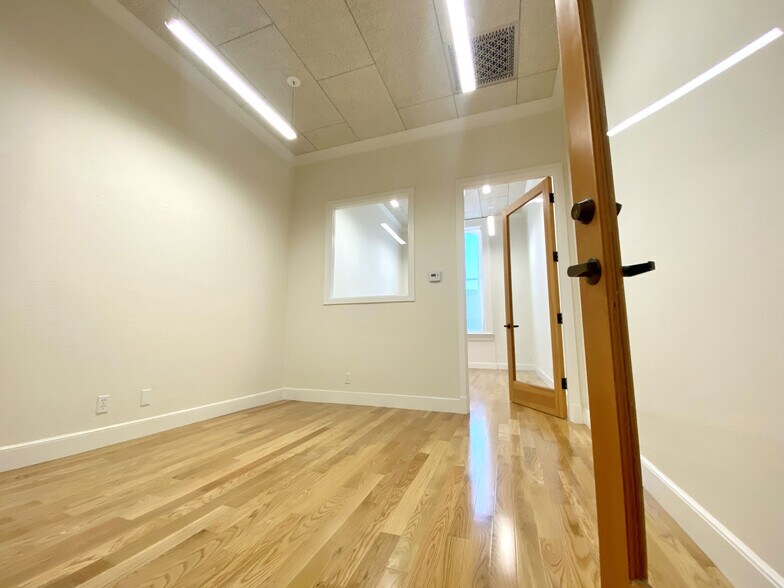 More Photos Of 925 De La Vina St, Santa Barbara Office For Lease