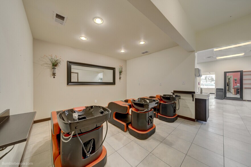 More Photos Of 118 E Lake St, Medical Lake Storefront Retail Office For Sale