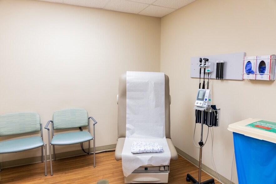 More Photos Of 310 Academy St, Ahoskie Medical For Sale