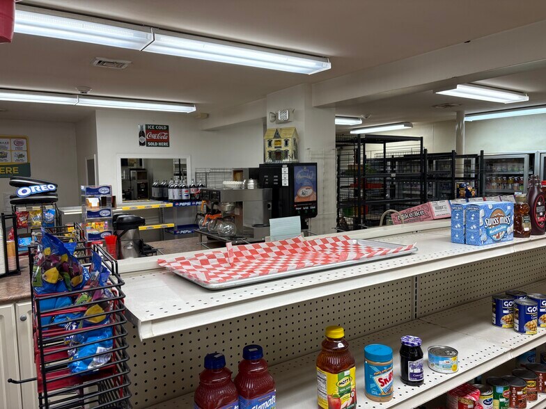 More Photos Of 2 Chesterfield Georgetown Rd, Chesterfield Convenience Store For Sale
