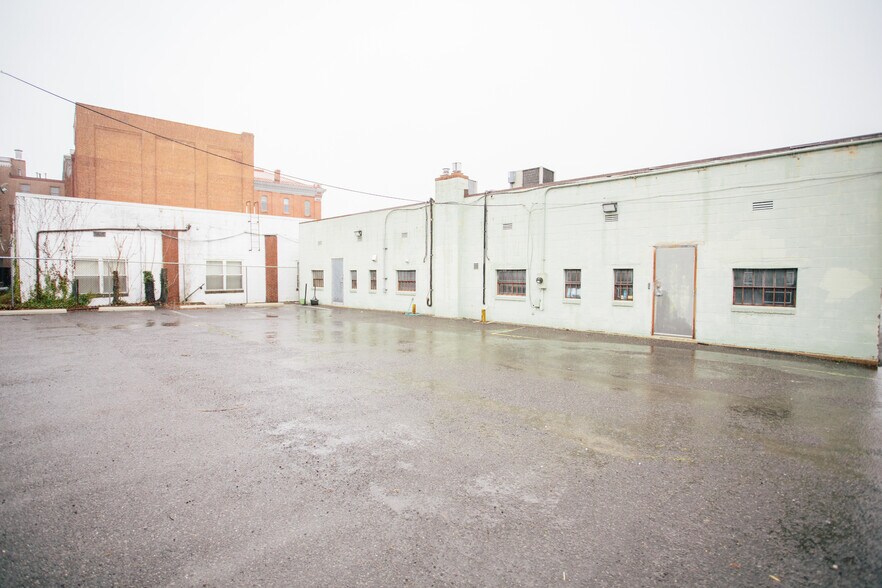 More Photos Of 19-21 E Centre St, Woodbury Freestanding For Sale