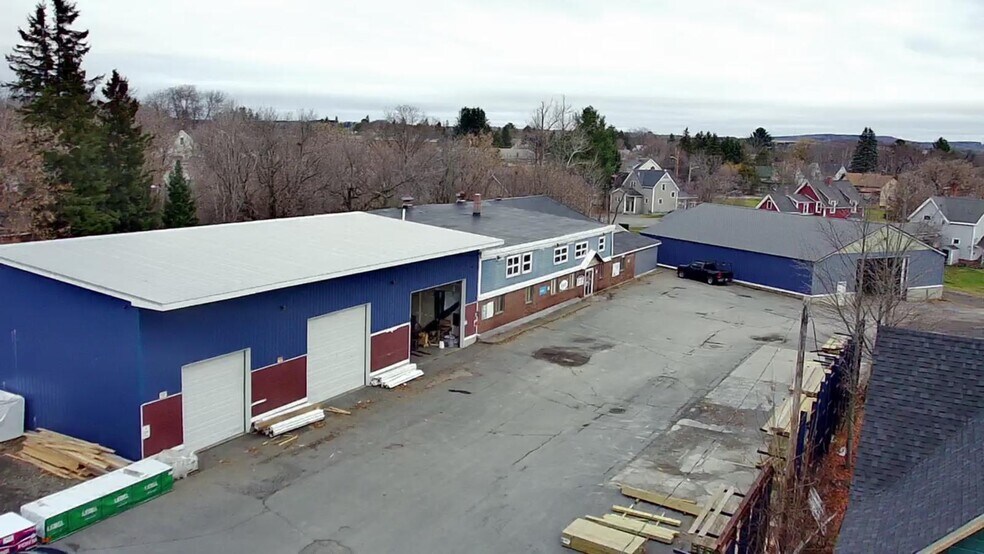 More Photos Of 43 State St, Presque Isle General Retail For Sale