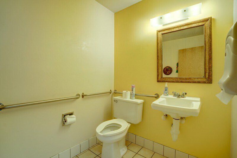 More Photos Of 1920 Monroe St, Madison Medical For Lease