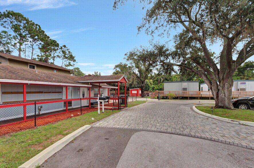 More Photos Of 8001 Sheldon Rd, Tampa Daycare Center For Sale
