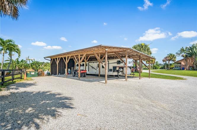 More Photos Of 455 74th Ave, Vero Beach Horse Stables For Sale