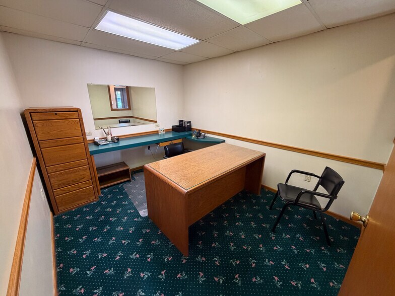 More Photos Of 7304 Wales Ave NW, Canton Office For Sale