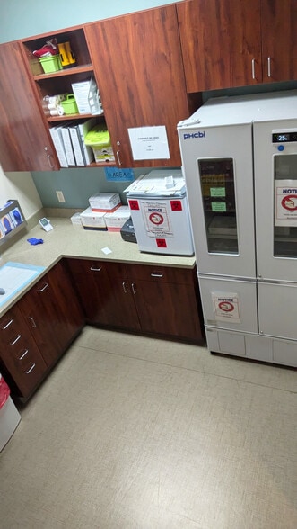 More Photos Of 2230 S Fraser St, Aurora Medical For Sale