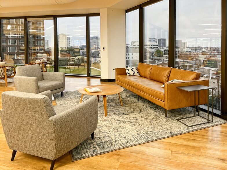 More Photos Of 3232 McKinney Ave, Dallas Coworking Space